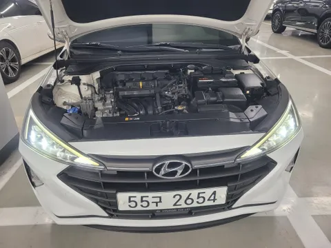 Hyundai Elantra (Avante)