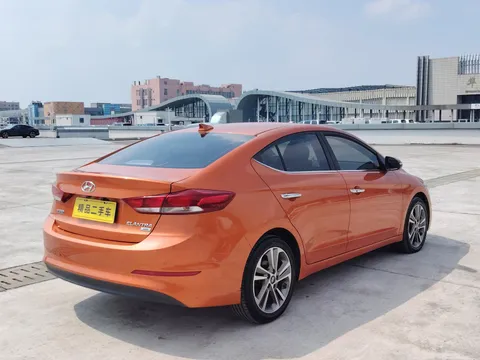 Hyundai Elantra (Avante)