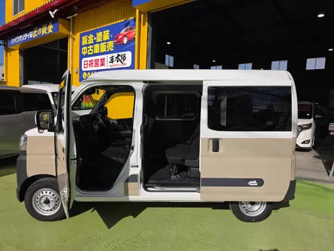 Toyota Pixis Van