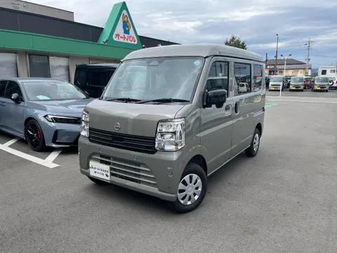 Nissan Clipper Van