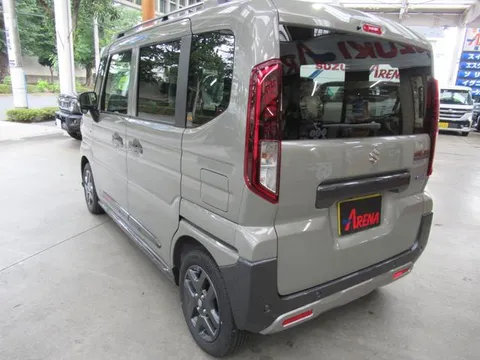 Suzuki Spacia Gear
