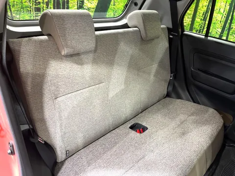 Daihatsu Mira Tocot