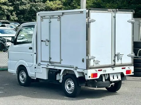 Nissan Clipper Truck