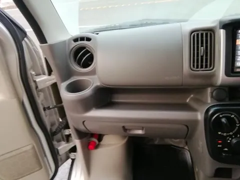 Mitsubishi Minicab Van