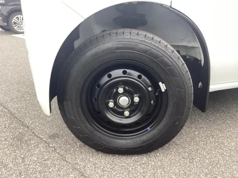Nissan Clipper Van