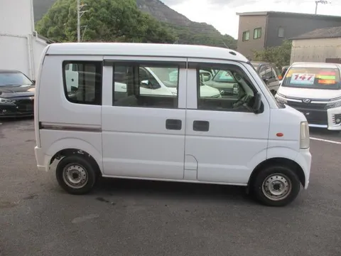 Mitsubishi Minicab Van