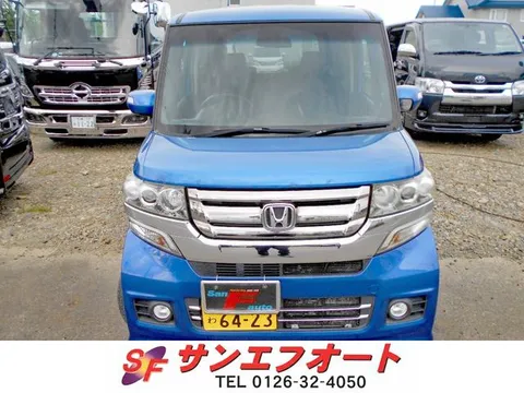 Honda N-BOX Custom