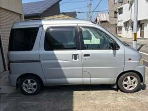 Daihatsu Atrai Wagon