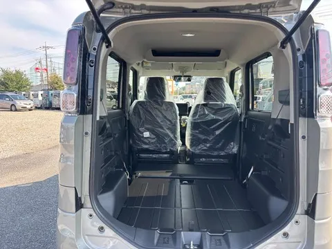 Suzuki Spacia Base