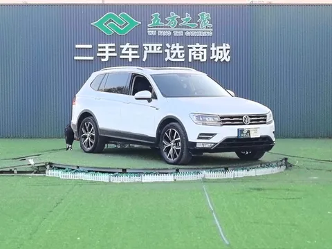 Volkswagen Tiguan L