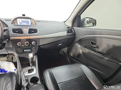 Renault SM3