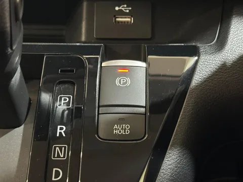 Mitsubishi eK X