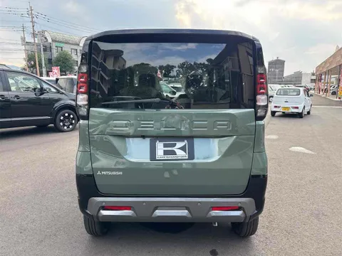 Mitsubishi Delica Mini