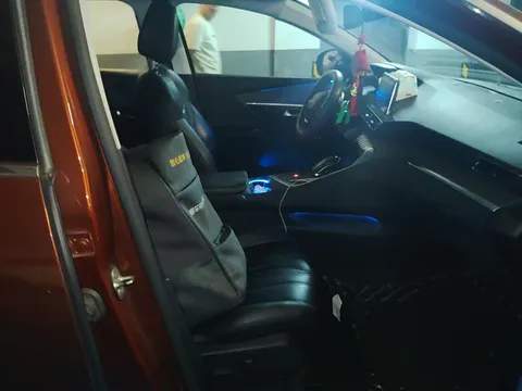 Peugeot 4008