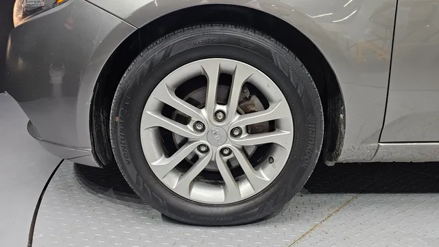 Kia Cerato (Forte)
