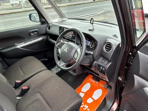 Mitsubishi eK Space Custom