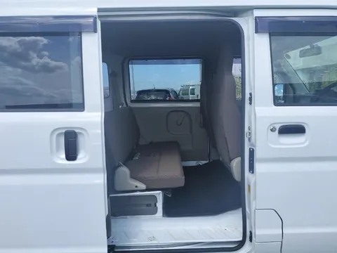 Mitsubishi Minicab Van