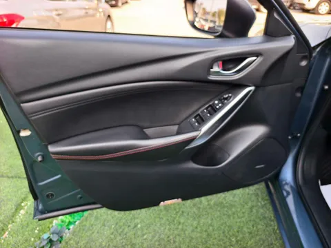 Mazda Mazda6 (Atenza)
