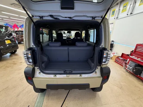 Daihatsu Taft