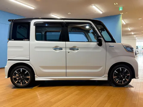 Suzuki Spacia Custom