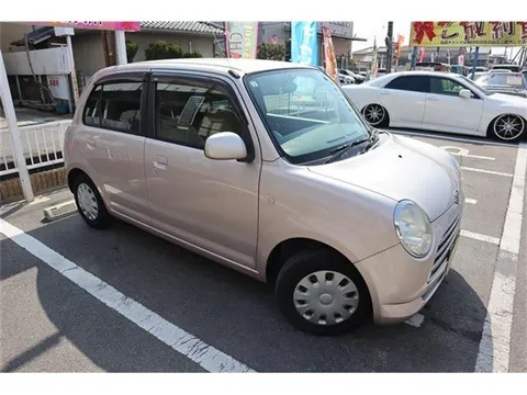 Daihatsu Mira Gino
