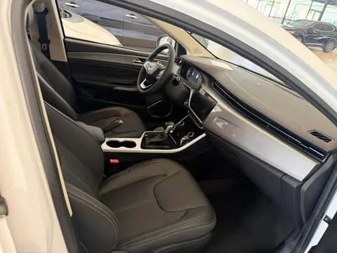 Chery Arrizo 5