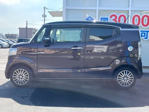 Honda N-BOX Slash