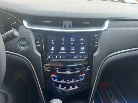 Cadillac XTS