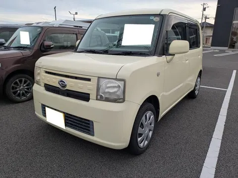 Daihatsu Move Conte