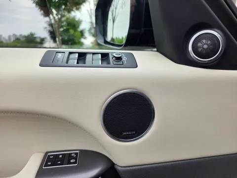 Land Rover