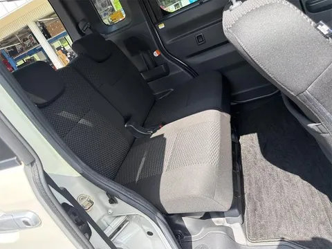 Toyota Pixis Mega