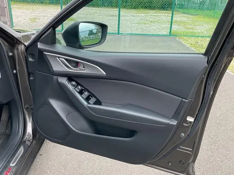 Mazda Axela Sport