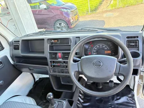 Nissan Clipper Truck