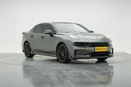 Lynk & Co 03