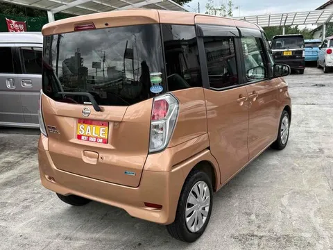 Nissan Dayz Roox