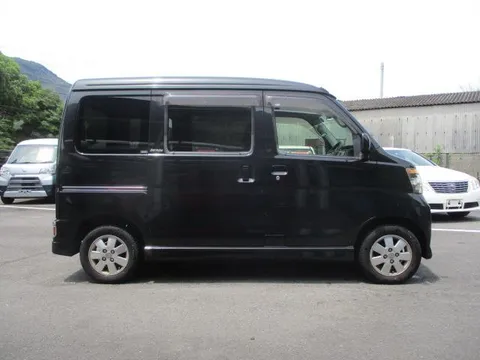 Daihatsu Atrai Wagon