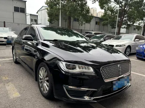 Lincoln MKZ
