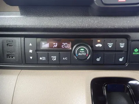 Honda N-BOX Joy