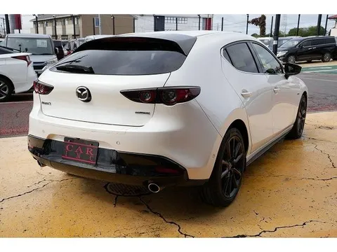 Mazda MAZDA3 Fastback