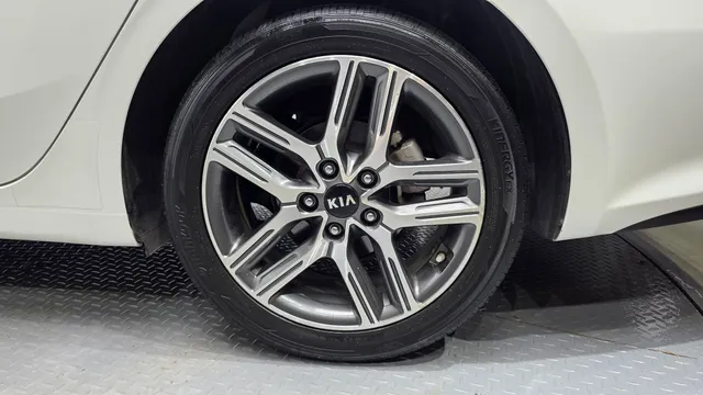Kia Cerato (K3)