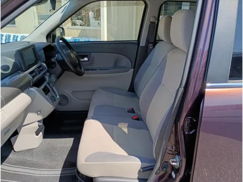 Toyota Pixis Joy