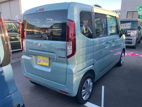 Suzuki Spacia