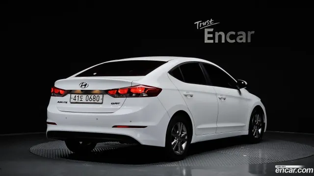 Hyundai Elantra (Avante)