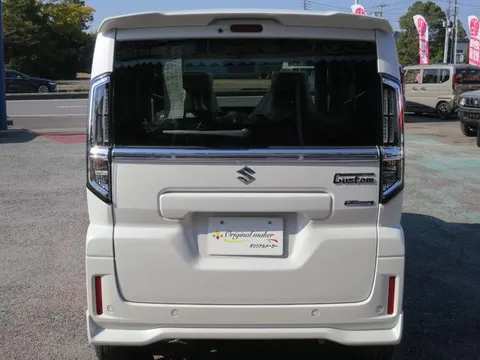 Suzuki Spacia Custom