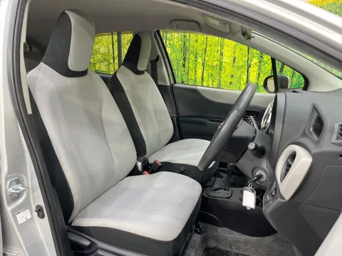 Toyota Yaris (Vitz)