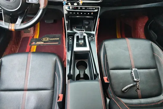 Kia KX3