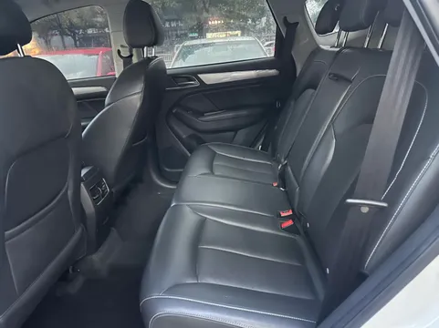 Roewe RX5