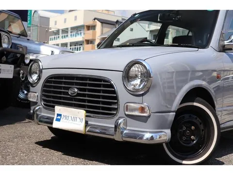 Daihatsu Mira Gino