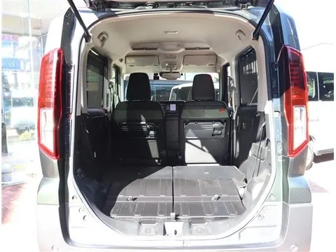 Suzuki Spacia Gear