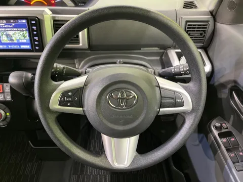 Toyota Pixis Mega